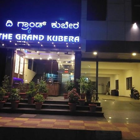 Hotel Grand Kubera Chikmagalur Bagian luar foto