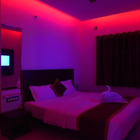 Hotel Grand Kubera Chikmagalur Bagian luar foto