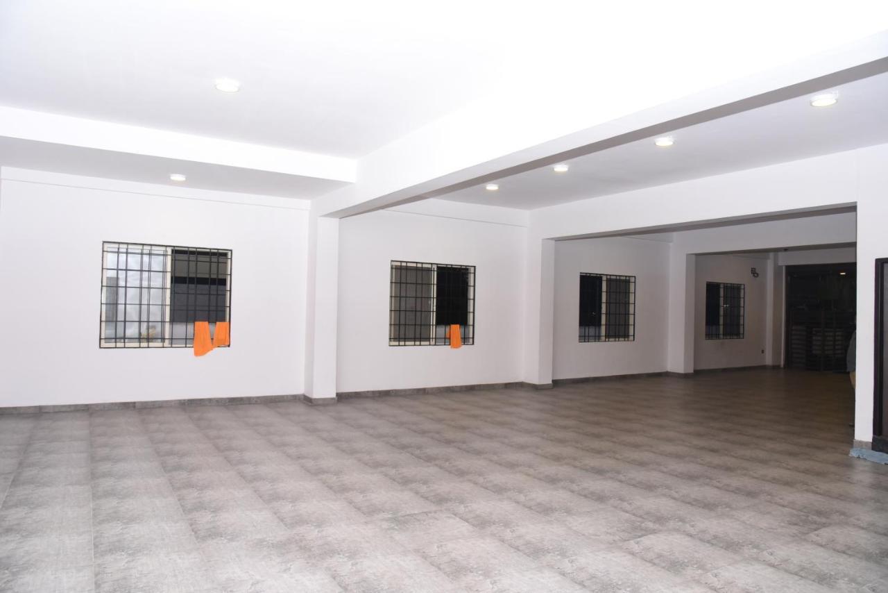 Hotel Grand Kubera Chikmagalur Bagian luar foto